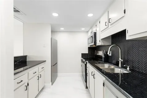 51 Island Way Clearwater Beach FL 33767