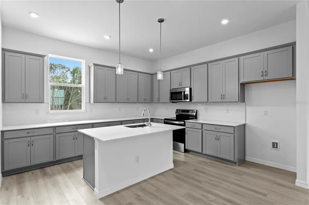 9922 Tate Lane Westchase FL 33626