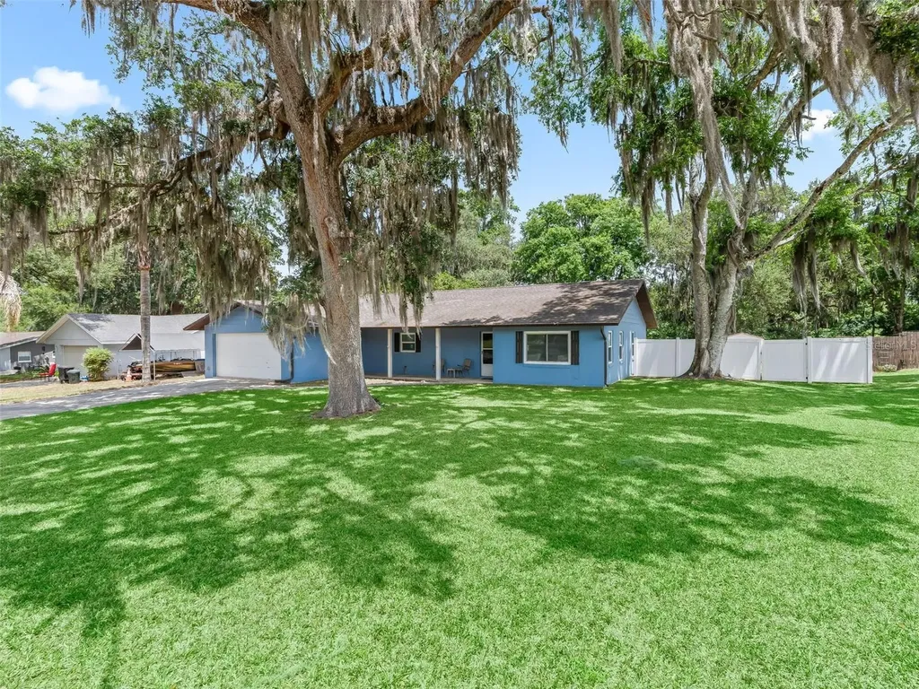 12109 SE 61st Court Belleview FL 34420