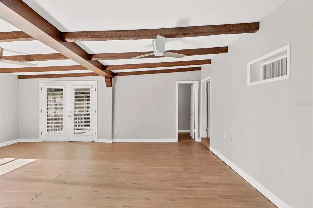 2551 Wilkinson Road Sarasota FL 34231