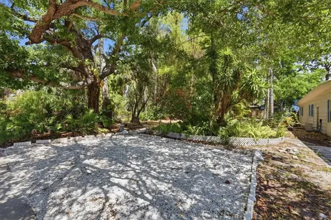 2551 Wilkinson Road Sarasota FL 34231