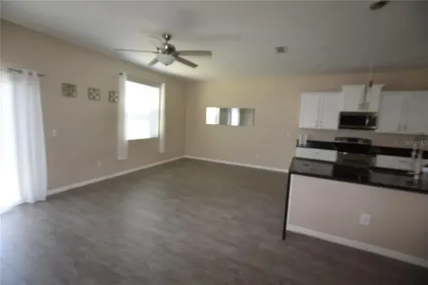 1570 Scarlet Oak Loop Winter Garden FL 34787