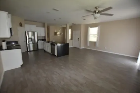1570 Scarlet Oak Loop Winter Garden FL 34787