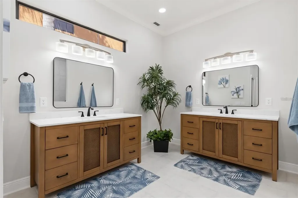 5142 Cote Du Rhone Way Sarasota FL 34238