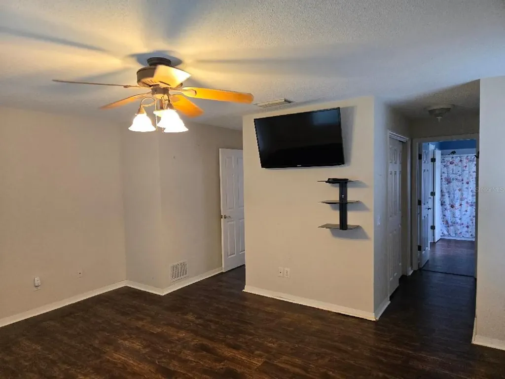 4199 Banbury Circle Parrish FL 34219