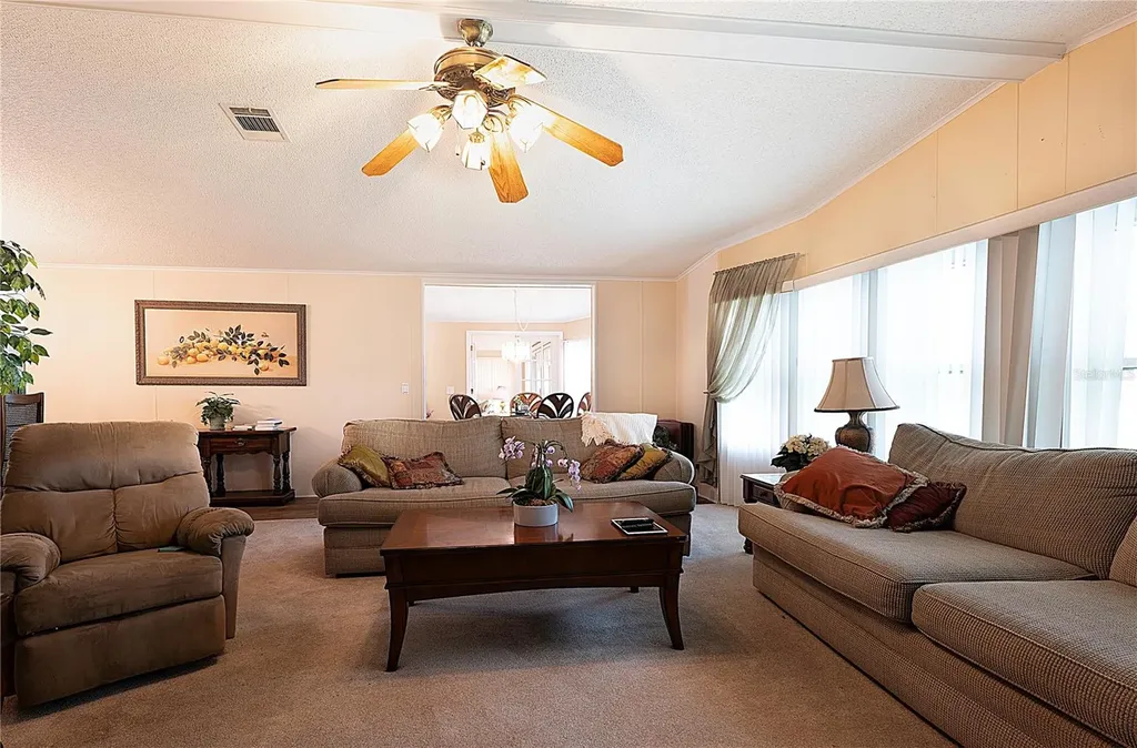 24927 Pine Hill Leesburg FL 34748