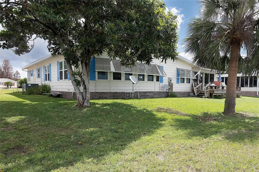 24927 Pine Hill Leesburg FL 34748