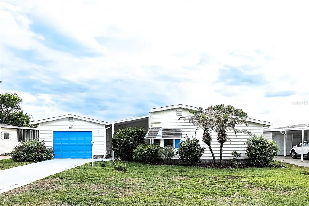 24927 Pine Hill Leesburg FL 34748