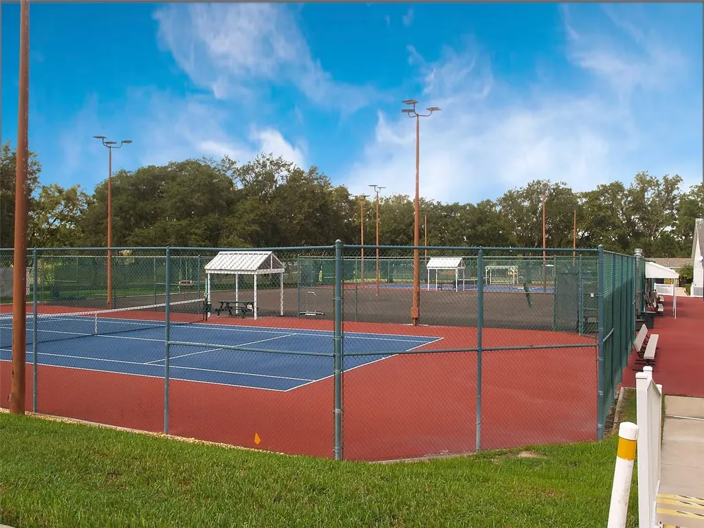 24927 Pine Hill Leesburg FL 34748