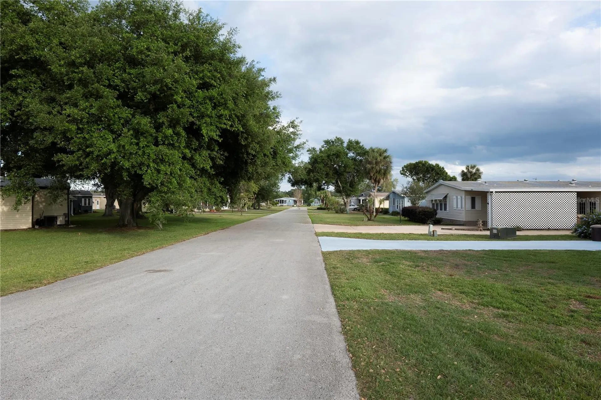 24927 Pine Hill Leesburg FL 34748