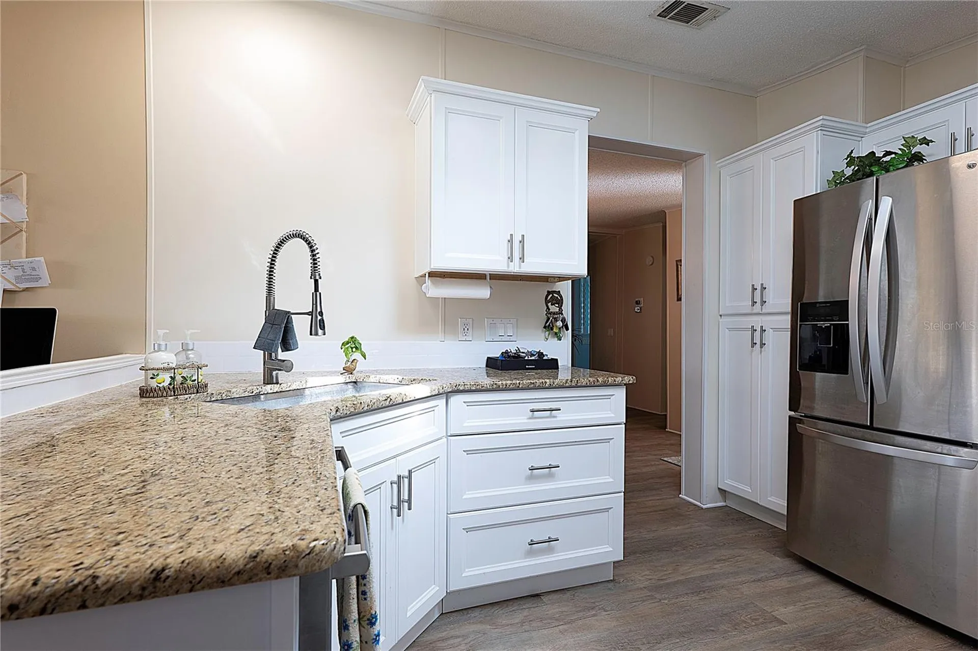 24927 Pine Hill Leesburg FL 34748