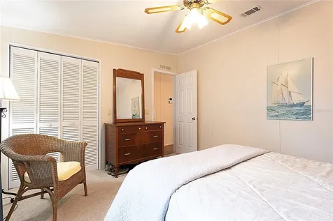 24927 Pine Hill Leesburg FL 34748