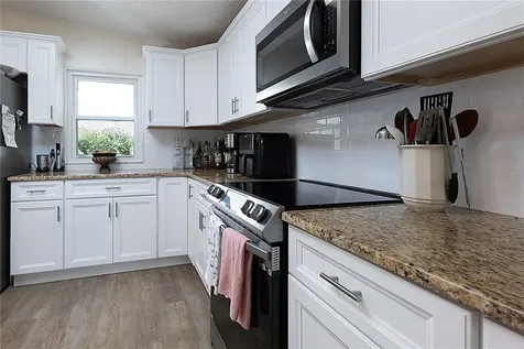 24927 Pine Hill Leesburg FL 34748