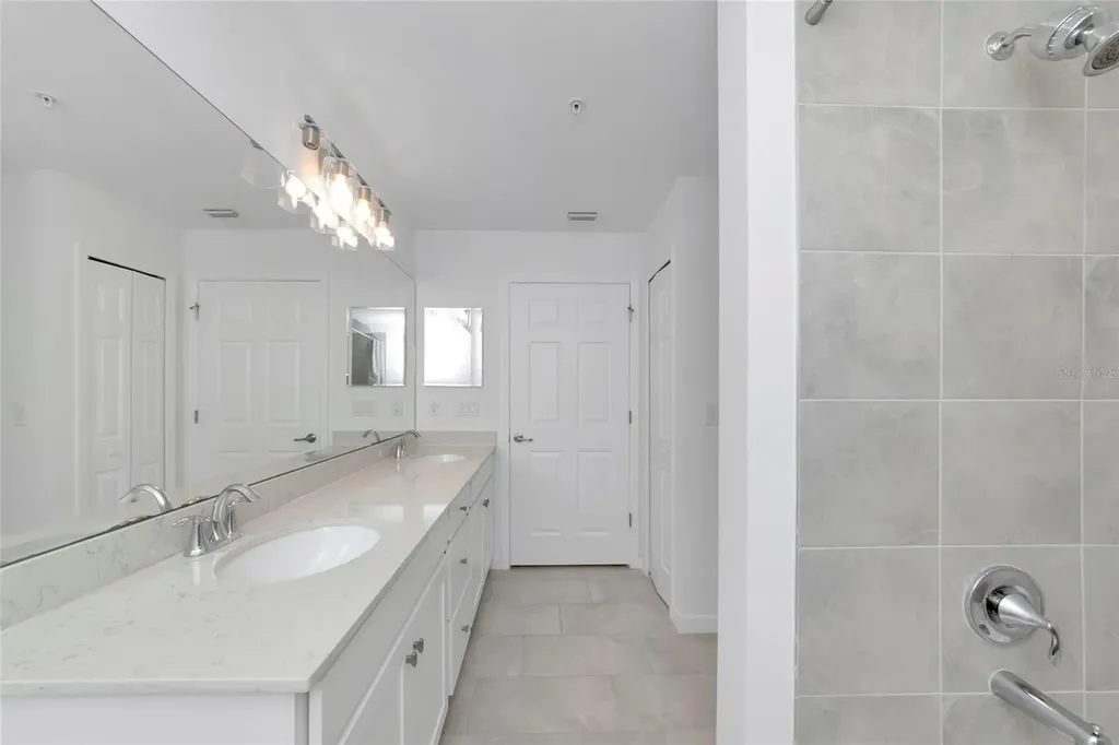 18008 Gawthrop Drive Lakewood Ranch FL 34211