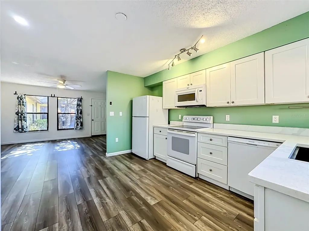2006 7th Avenue W Bradenton FL 34205