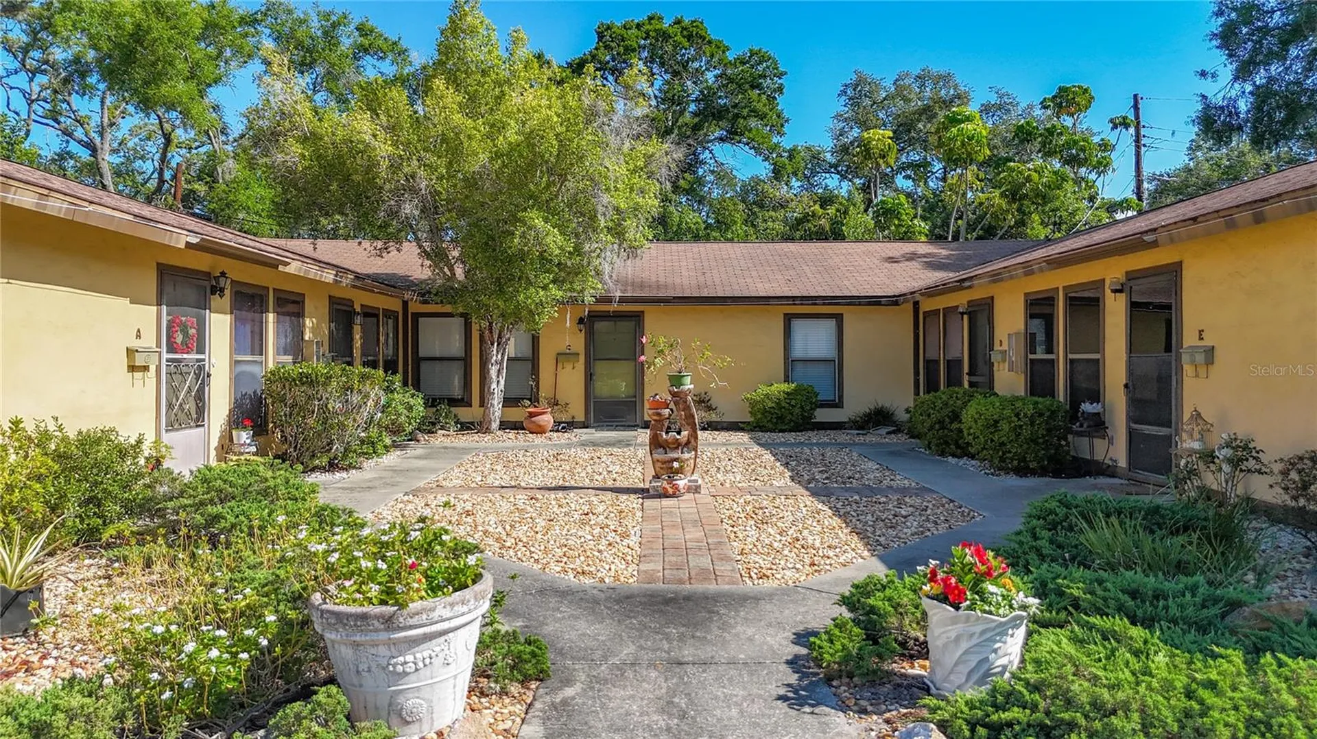2006 7th Avenue W Bradenton FL 34205