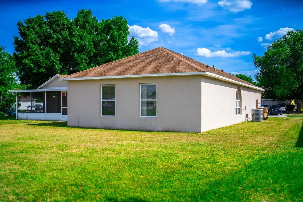 2470 Augusta Way Kissimmee FL 34746