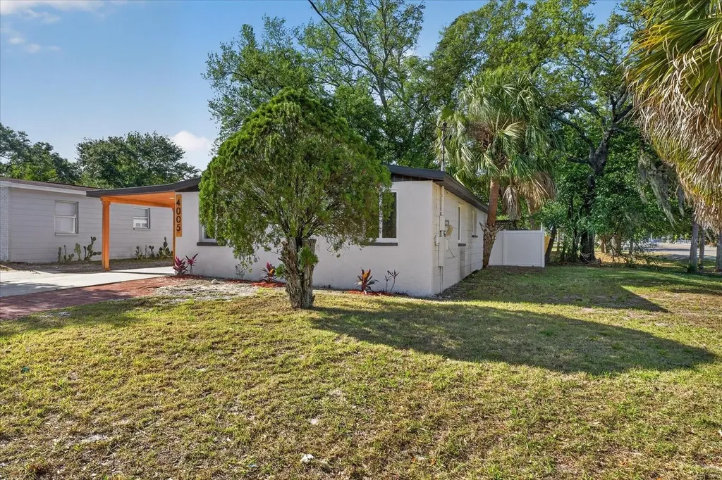 4005 E Henry Avenue Tampa FL 33610