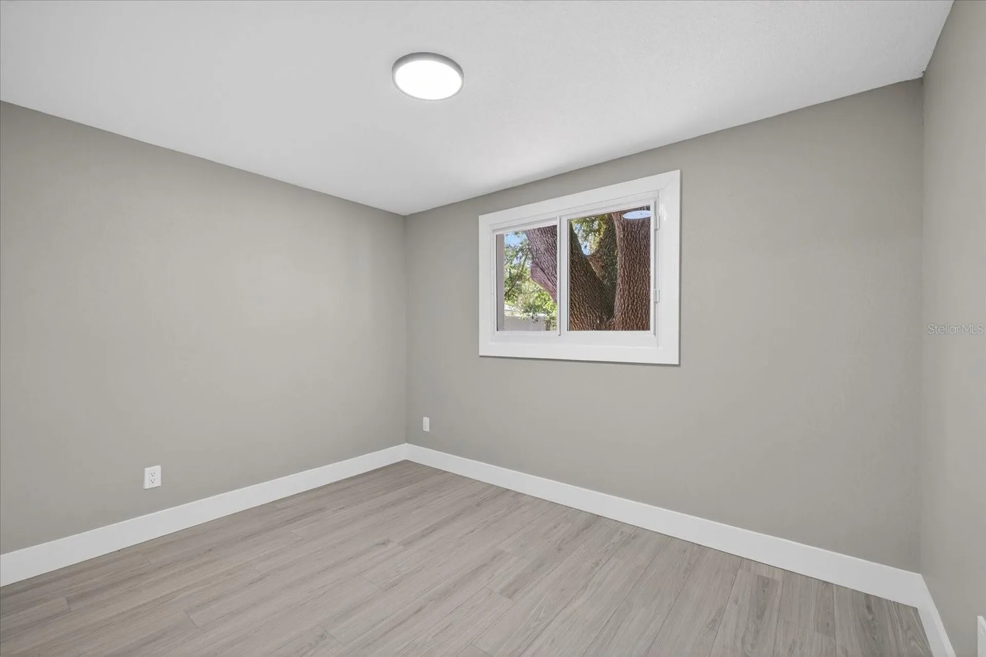 4005 E Henry Avenue Tampa FL 33610