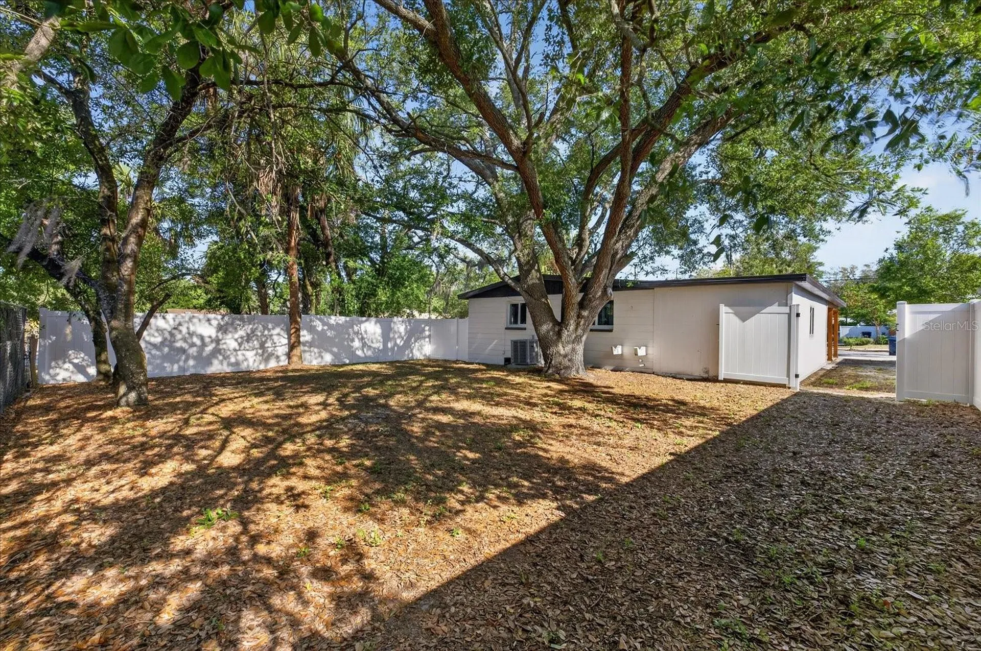 4005 E Henry Avenue Tampa FL 33610