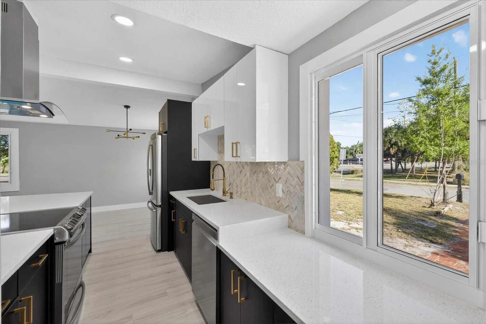 4005 E Henry Avenue Tampa FL 33610