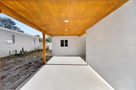 4005 E Henry Avenue Tampa FL 33610