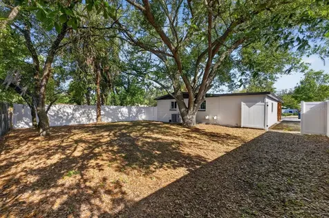 4005 E Henry Avenue Tampa FL 33610