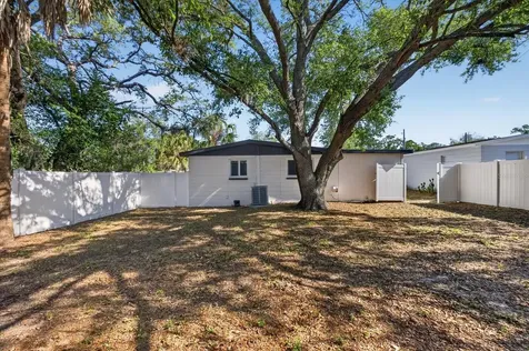4005 E Henry Avenue Tampa FL 33610