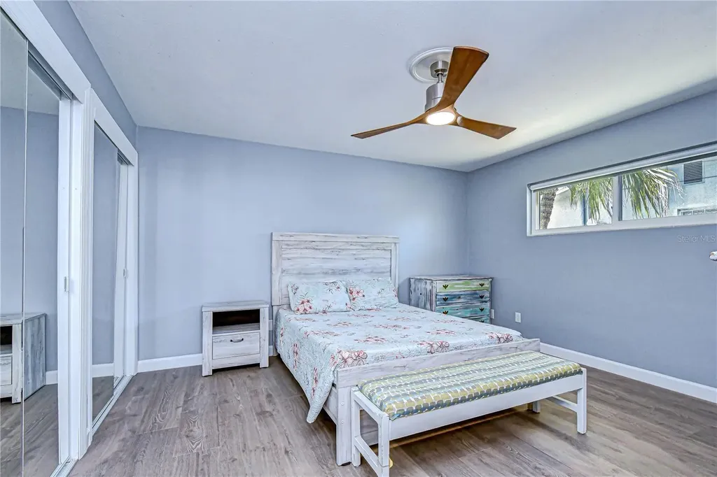 9625 Commodore Drive Seminole FL 33776