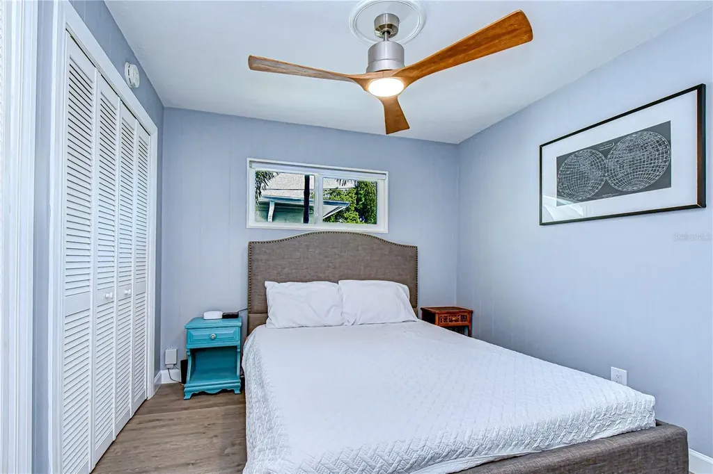 9625 Commodore Drive Seminole FL 33776