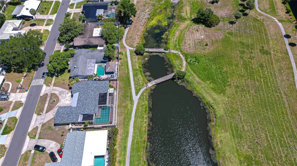 9625 Commodore Drive Seminole FL 33776