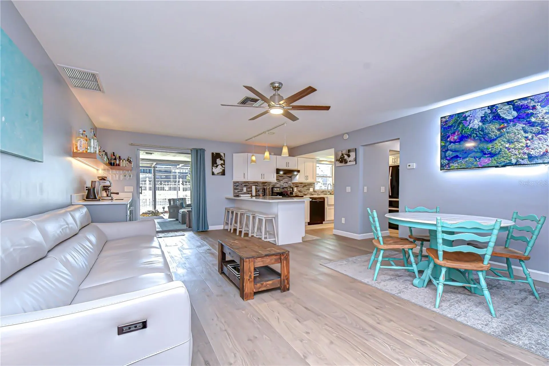 9625 Commodore Drive Seminole FL 33776