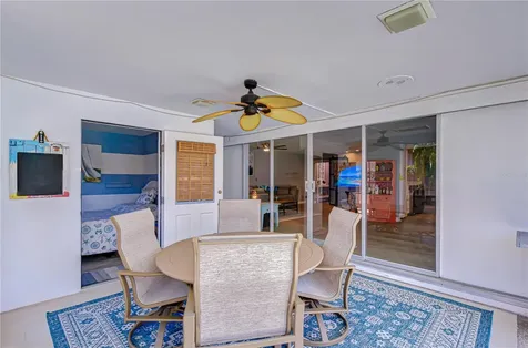 9625 Commodore Drive Seminole FL 33776