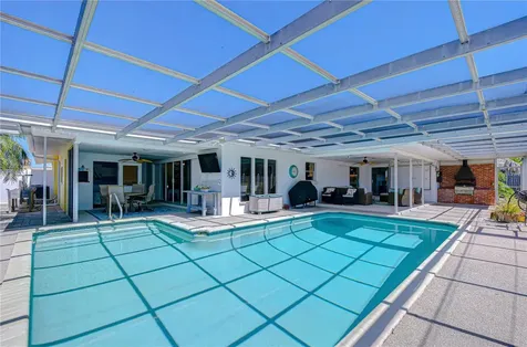 9625 Commodore Drive Seminole FL 33776