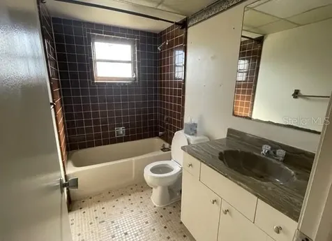 1406 SE 23rd Terrace Cape Coral FL 33990