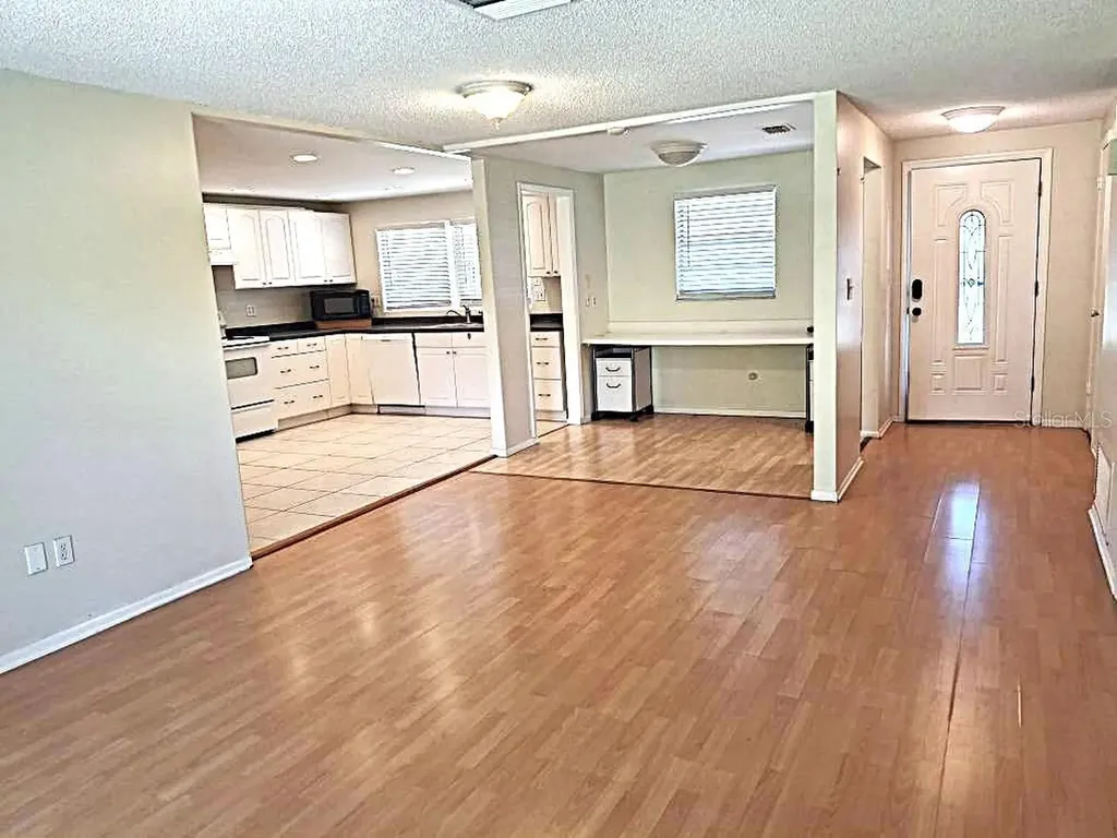 2812 Dovewood Street Clearwater FL 33759