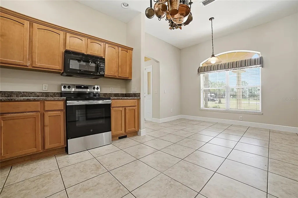 4141 County Road 121d Wildwood FL 34785