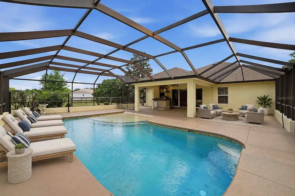 4141 County Road 121d Wildwood FL 34785