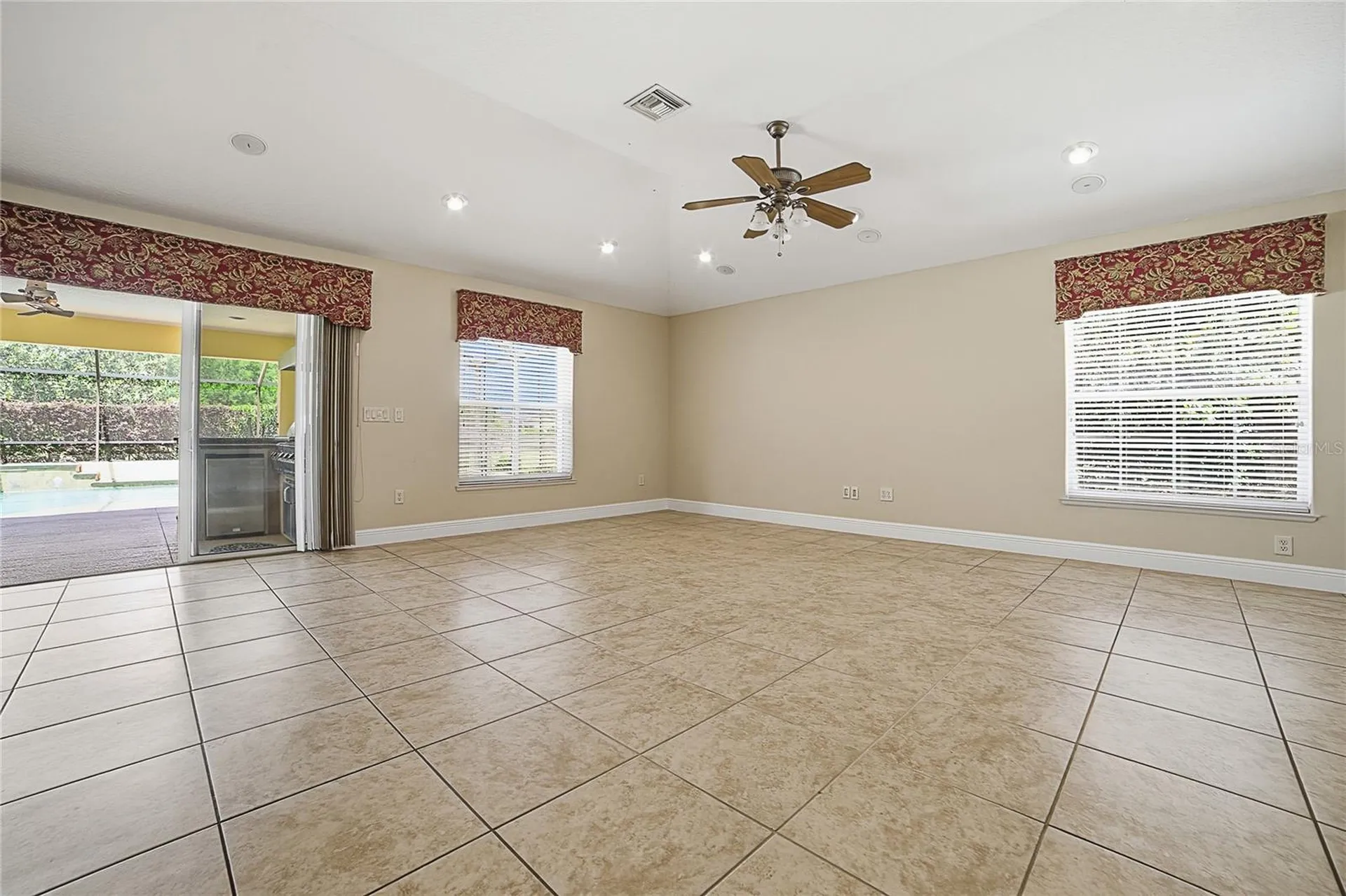 4141 County Road 121d Wildwood FL 34785