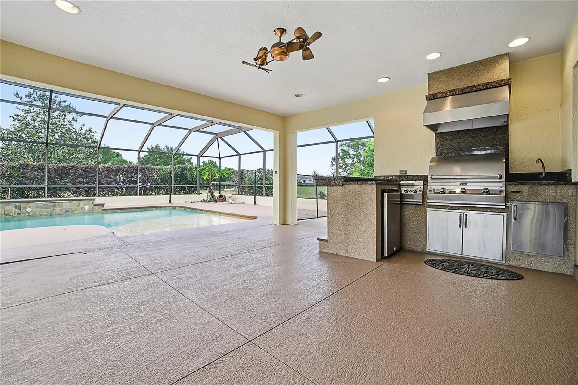 4141 County Road 121d Wildwood FL 34785