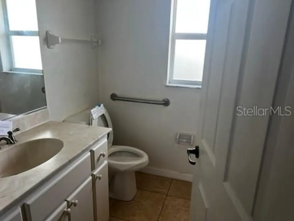 220 Palmetto Circle NE Port Charlotte FL 33952