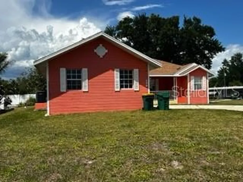 220 Palmetto Circle NE Port Charlotte FL 33952