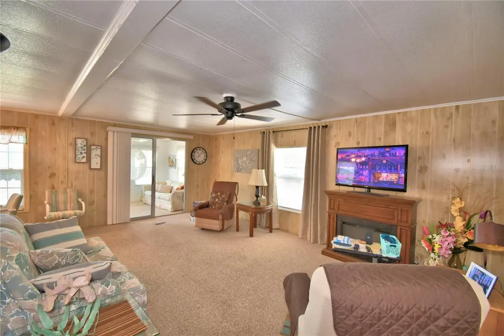 4253 Cedarwood Street Winter Haven FL 33880