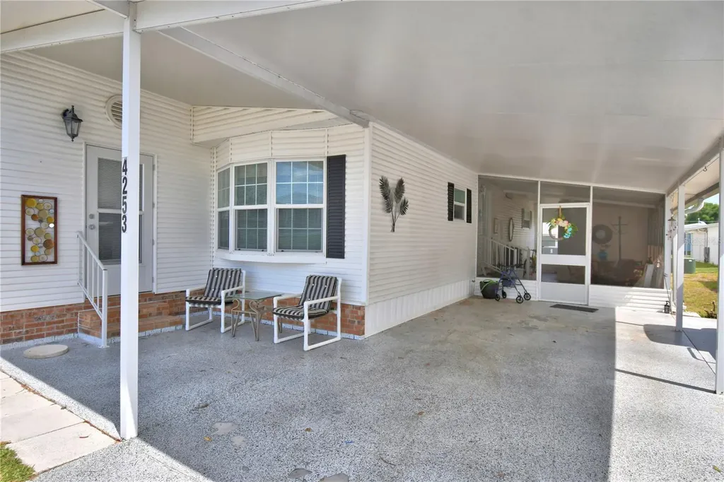 4253 Cedarwood Street Winter Haven FL 33880