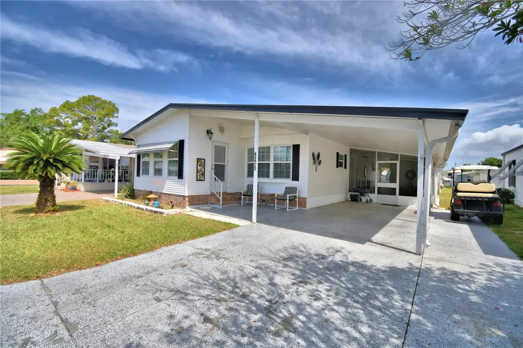 4253 Cedarwood Street Winter Haven FL 33880