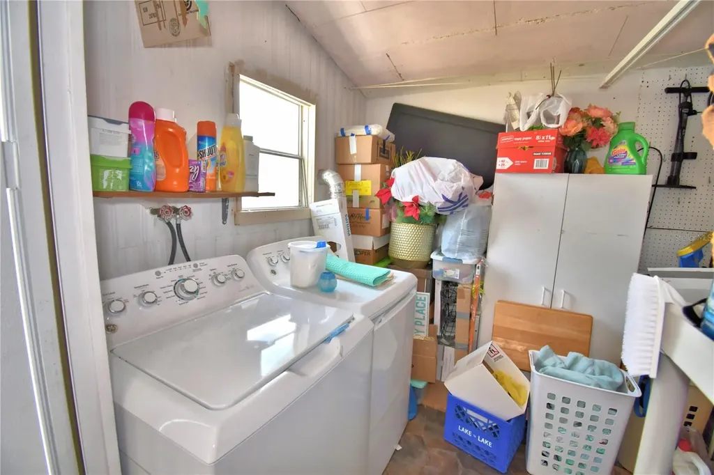 4253 Cedarwood Street Winter Haven FL 33880