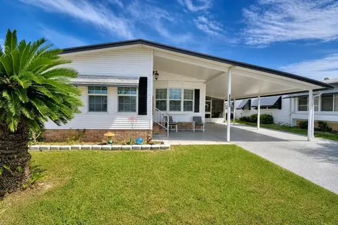 4253 Cedarwood Street Winter Haven FL 33880