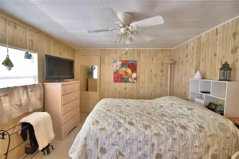 4253 Cedarwood Street Winter Haven FL 33880