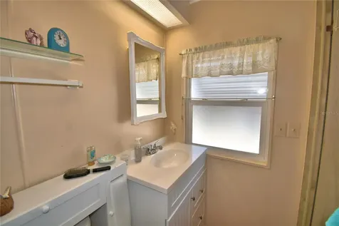 4253 Cedarwood Street Winter Haven FL 33880