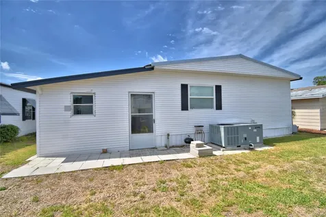 4253 Cedarwood Street Winter Haven FL 33880